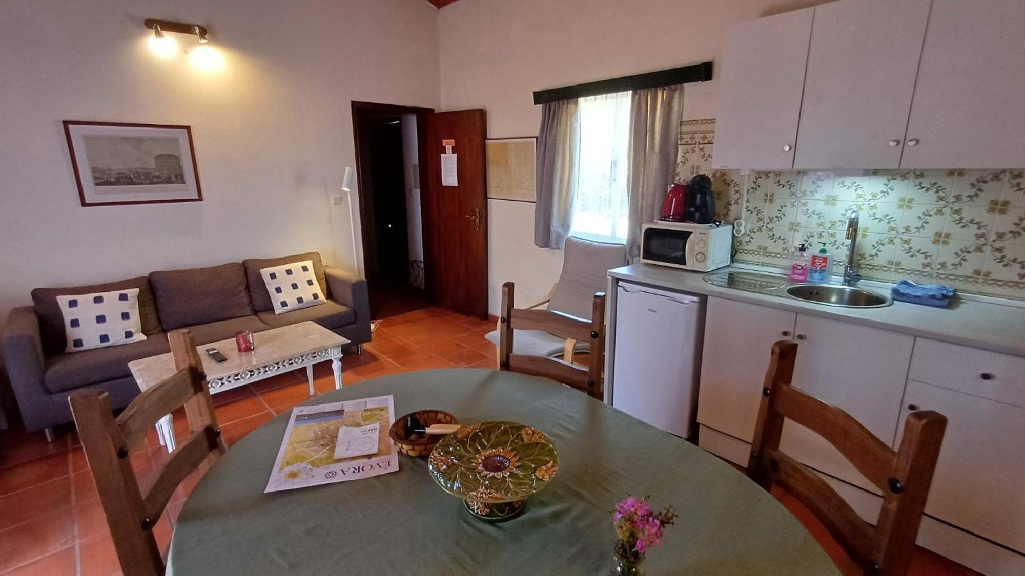 Monte Da Serralheira Agro Turismo * Évora